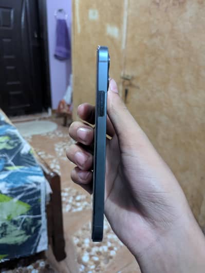 Apple iPhone 12 Pro