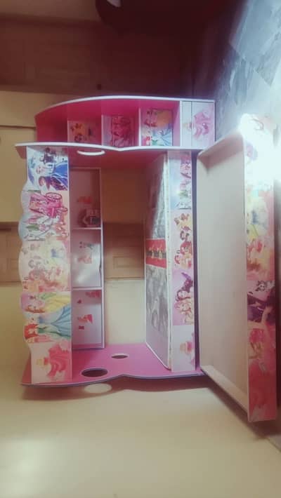 New wooden kids bed