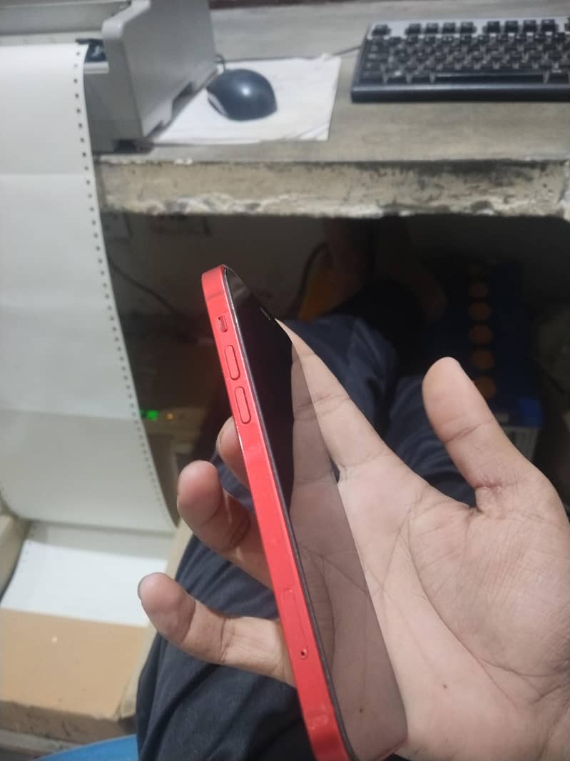 Apple iPhone 12 3