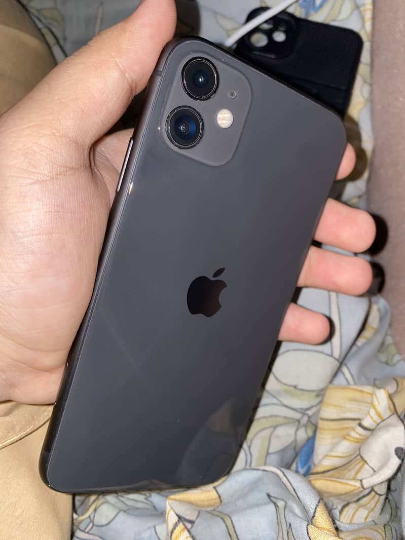Apple iPhone 11 0