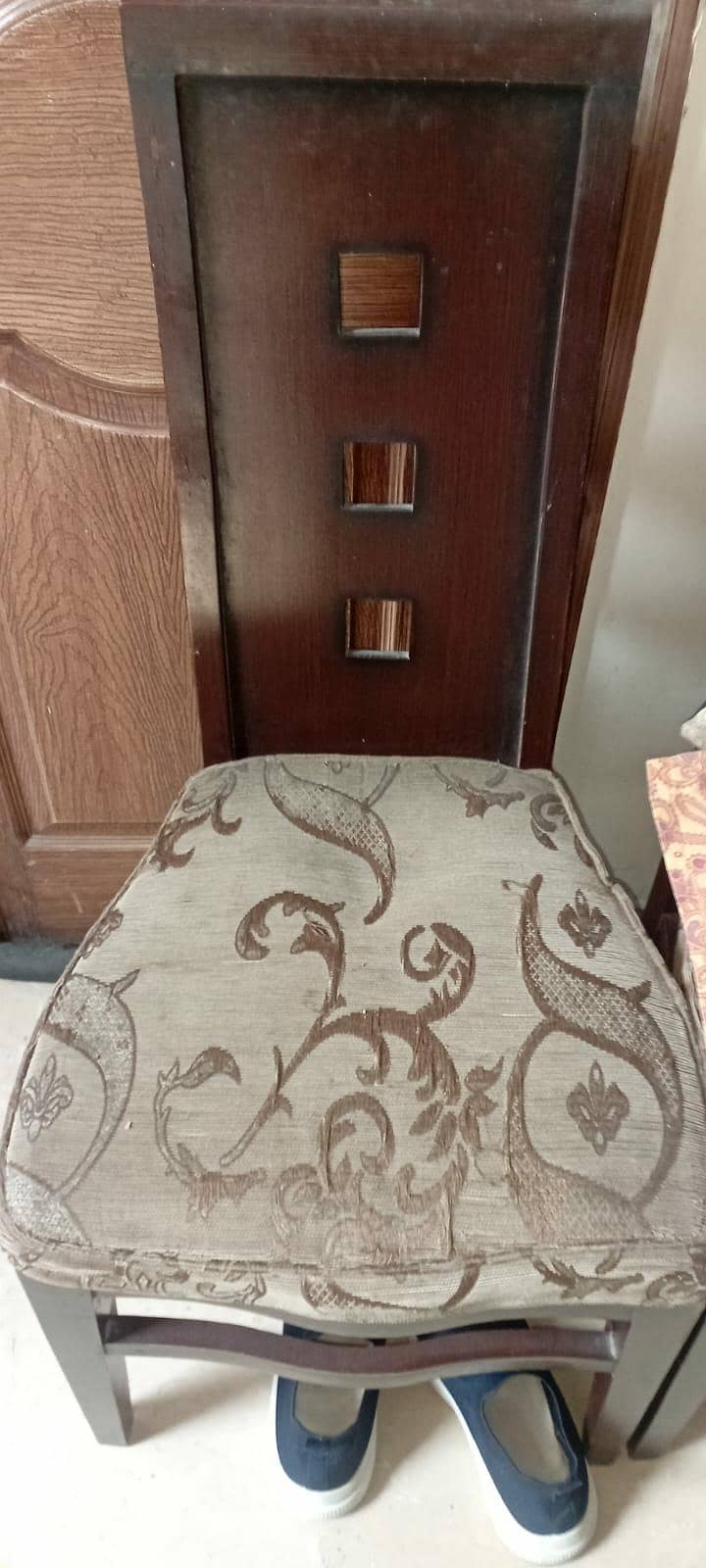 used dinning table 1