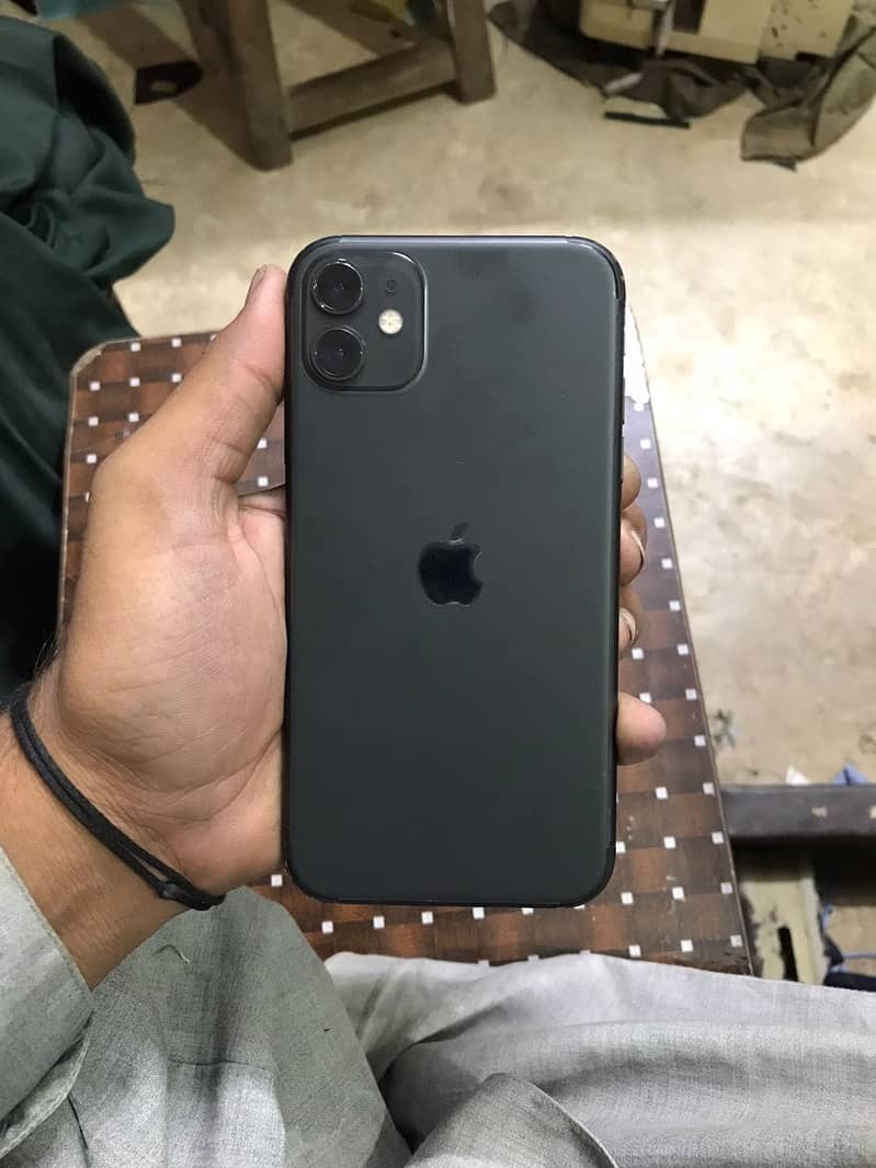 Apple iPhone 11 0