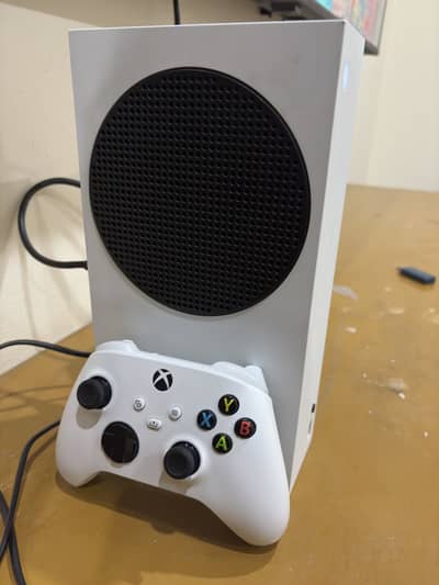 Xbox series S condition 10/10 price negotiable