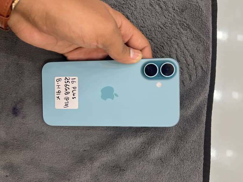 Apple iPhone 16 Plus 2