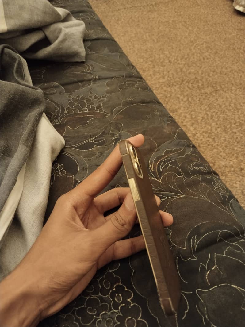 Apple iPhone 12 Pro 4