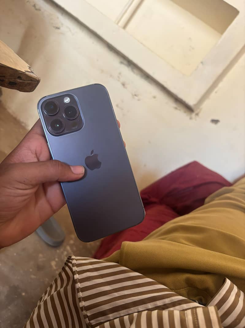 Apple iPhone 14 Pro Max 3