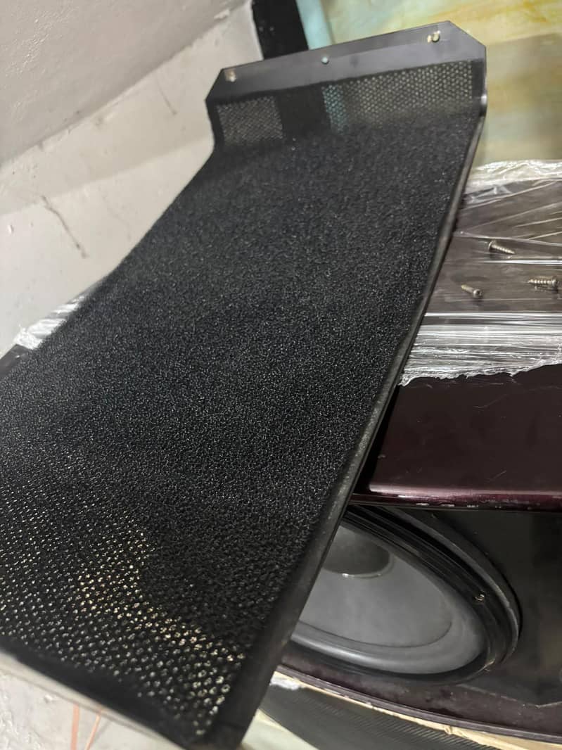 studio speaker 4