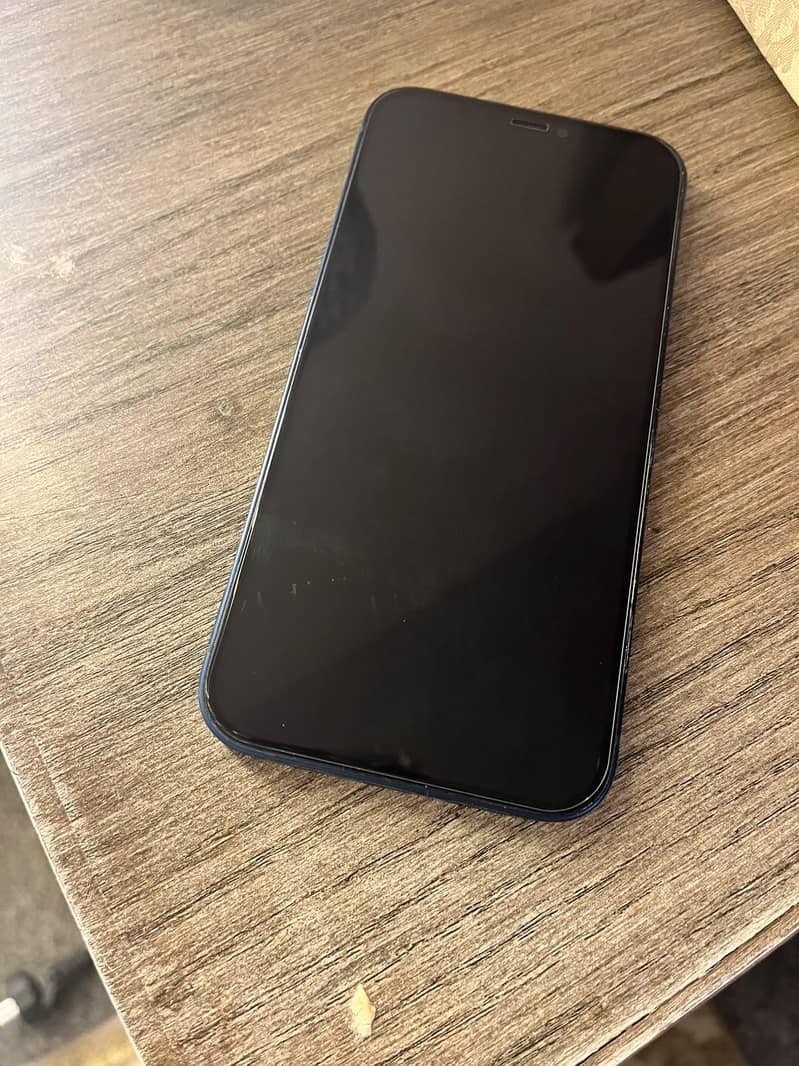 Apple iPhone 12 2