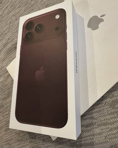 Iphone 18 pro max burgundy