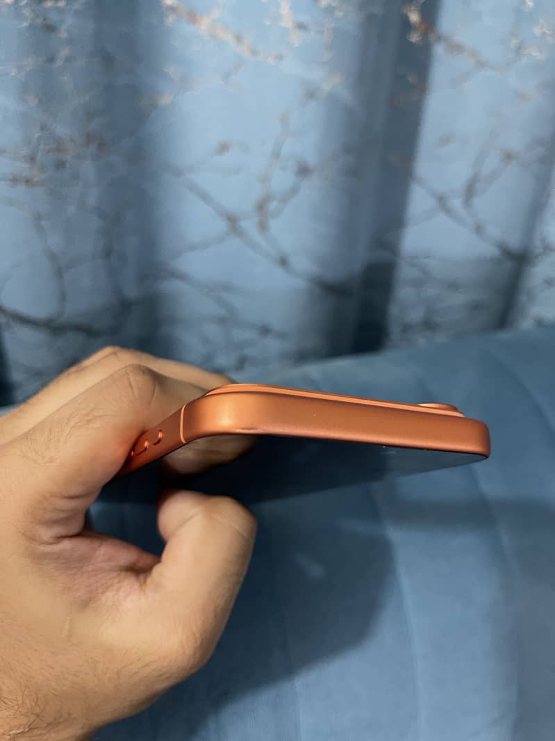 Apple iPhone 17 Pro Max 5