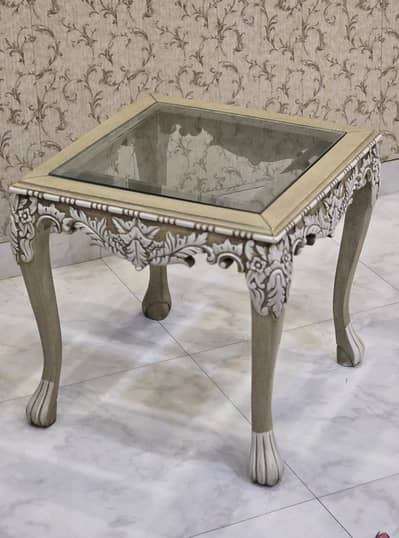 Elegant Solid Wood Coffee Table – Glass Top | Almost Brand New