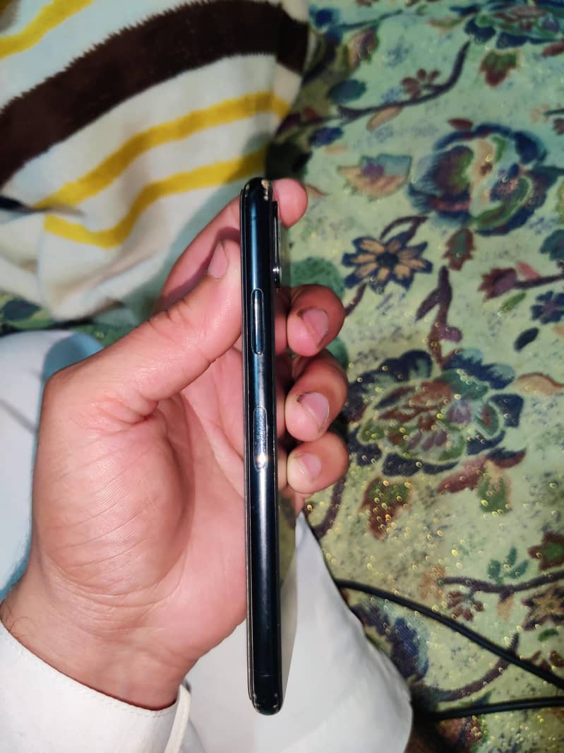 Apple iPhone X 2