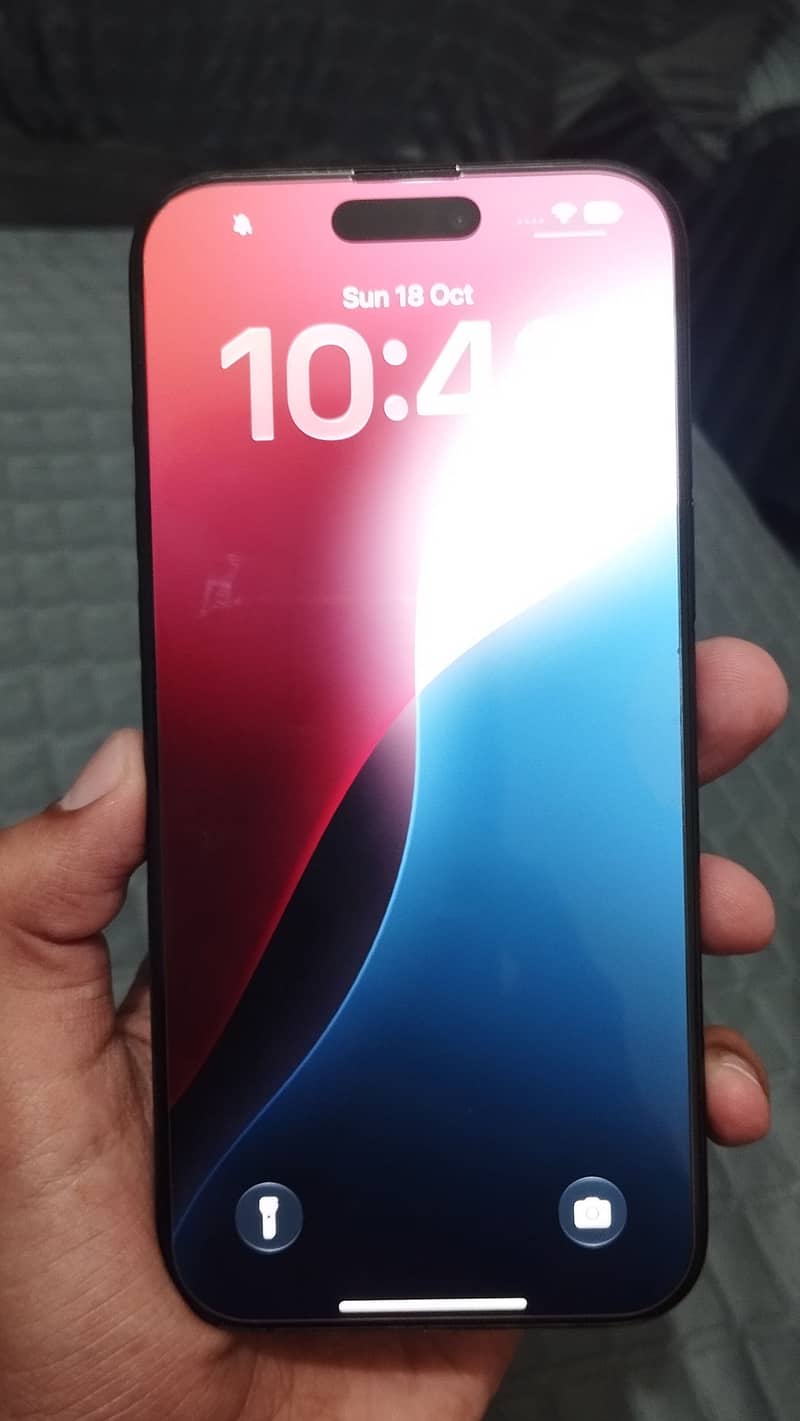 Apple iPhone 16 Pro Max 1