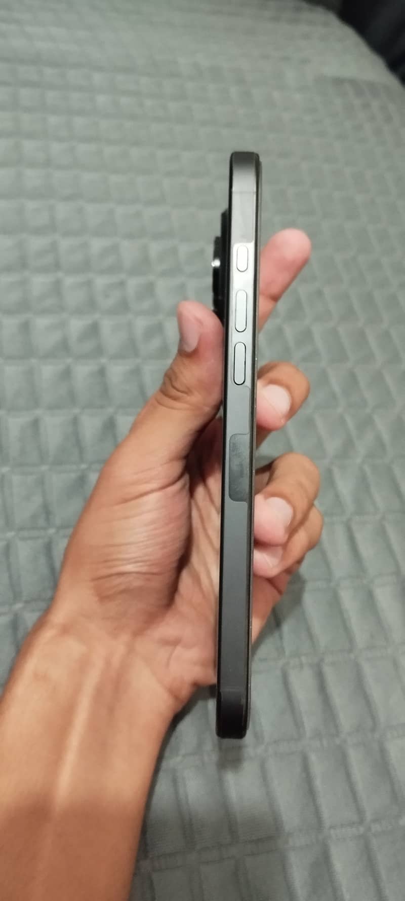 Apple iPhone 16 Pro Max 7