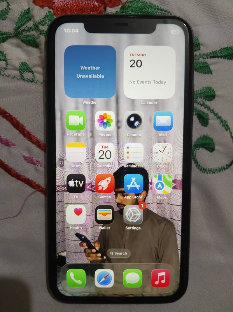Apple iPhone 11 0