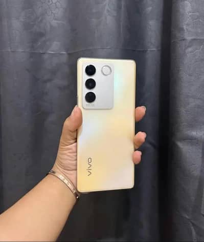 Vivo V27