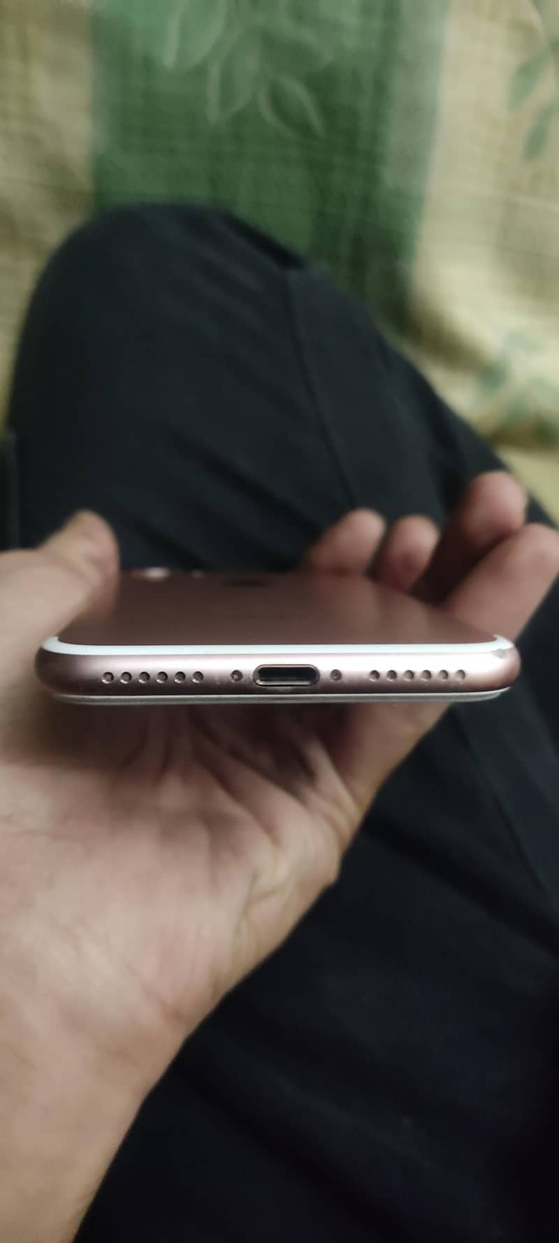 Apple iPhone 7 1