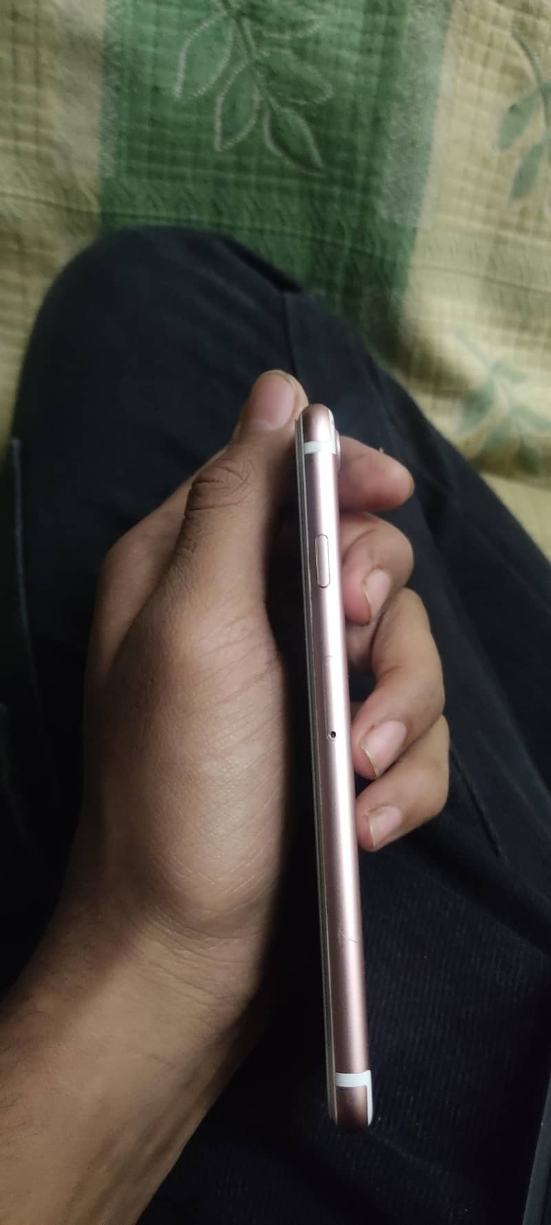 Apple iPhone 7 4
