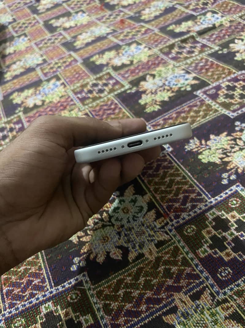 iPhone 17 pro 4