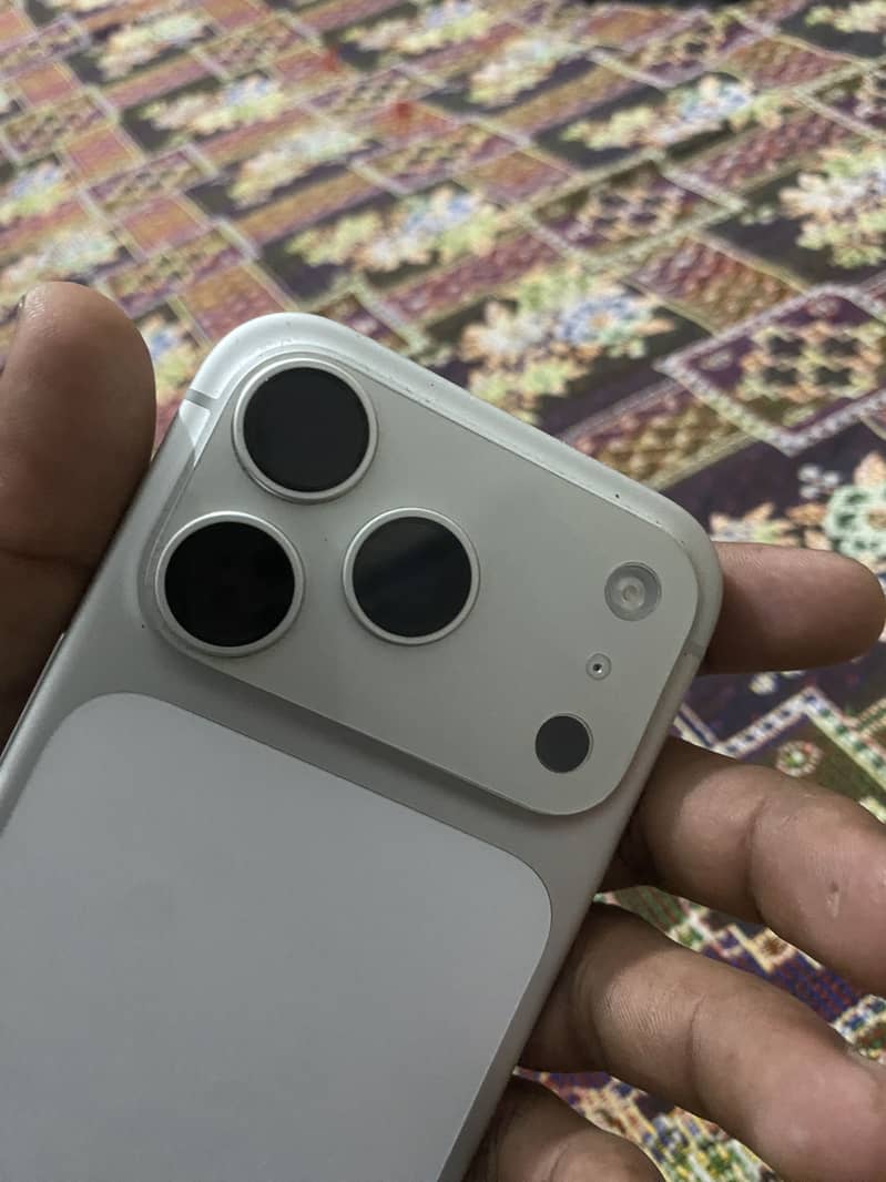 iPhone 17 pro 5
