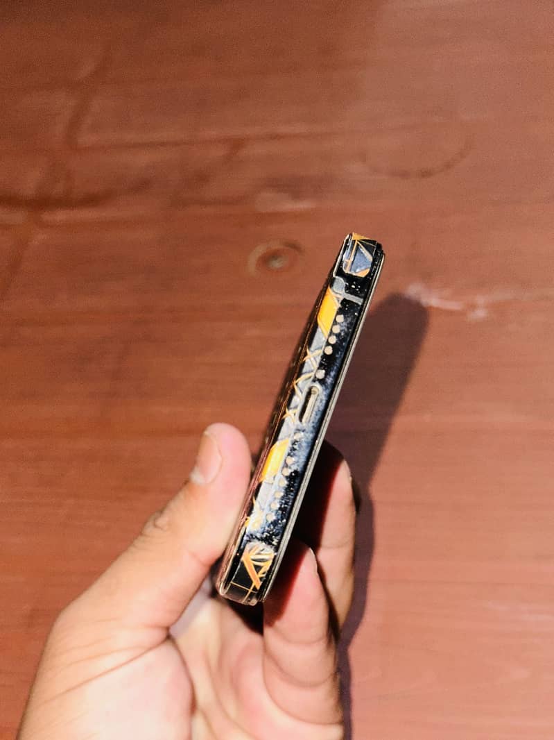 Apple iPhone 12 Pro Max 2