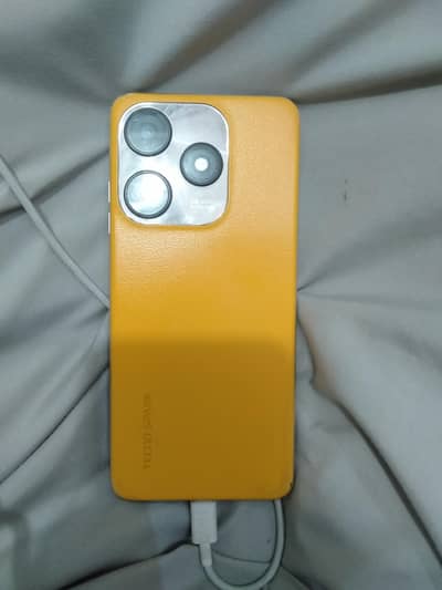 urgent sale need cash 4/128 finger of back camera off bki all ok hain