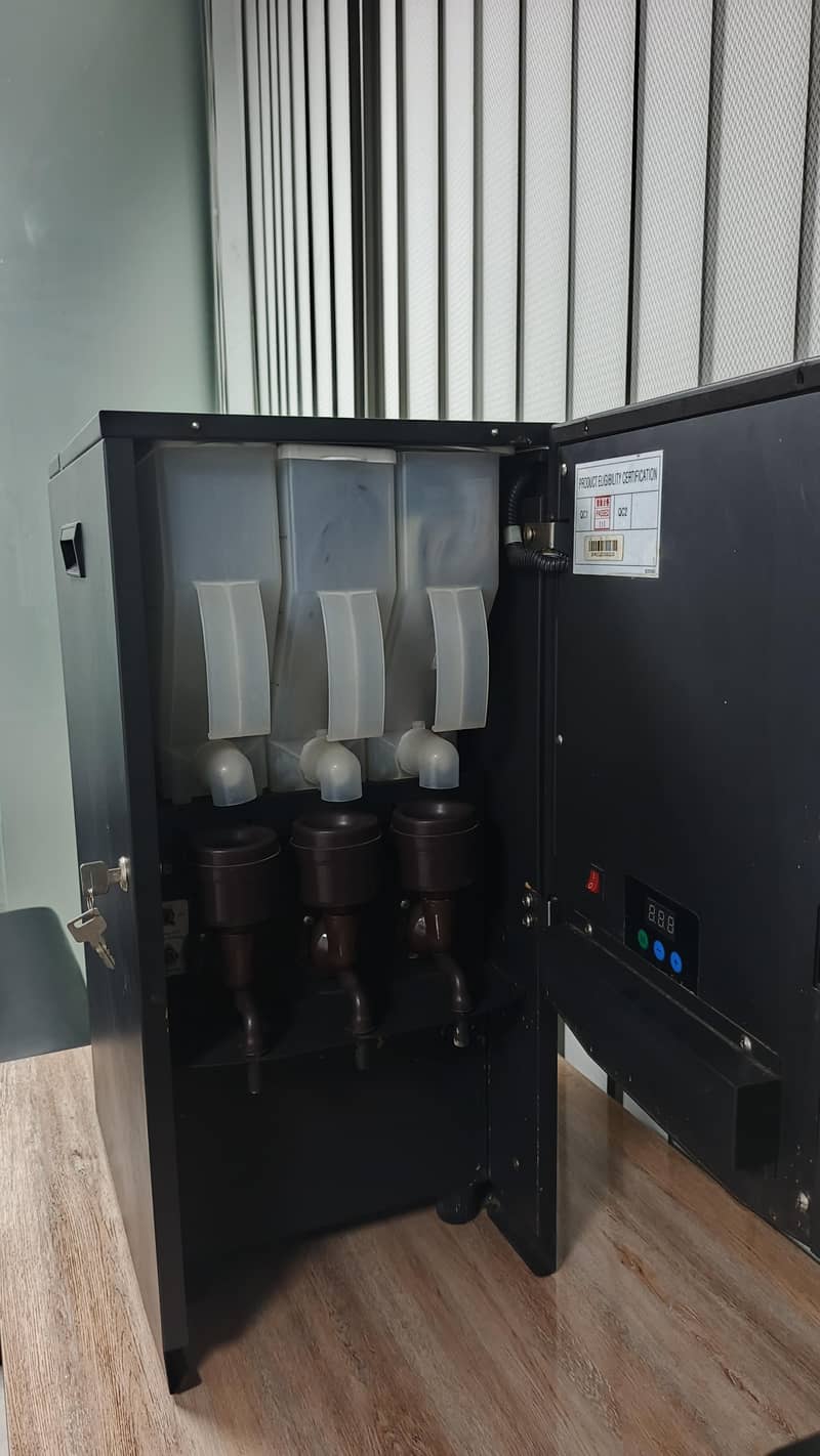 Coffee & Tea Machine 1