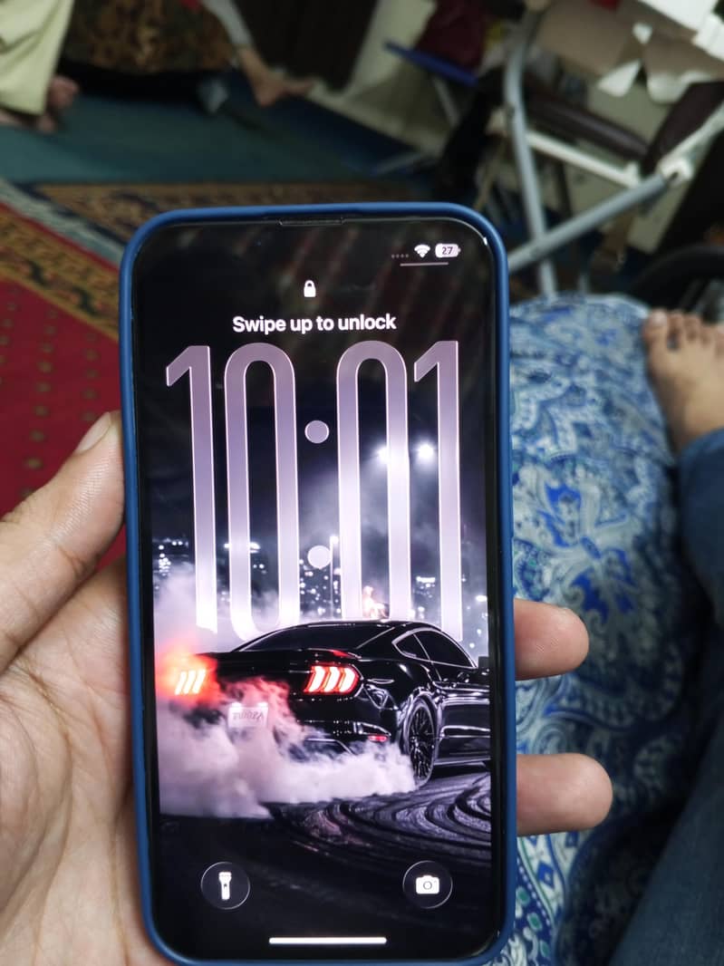 Apple iPhone 13 0