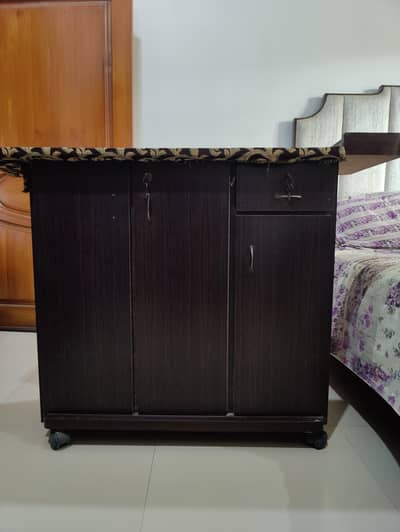 IRON STAND FOR SALE