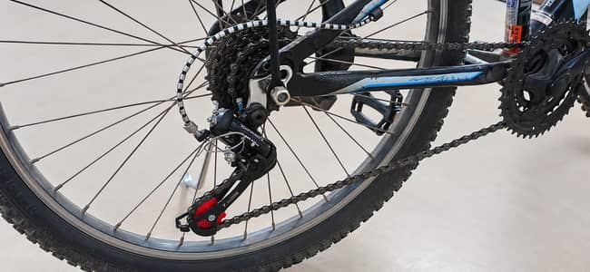 used kids bicycle and excellent condition