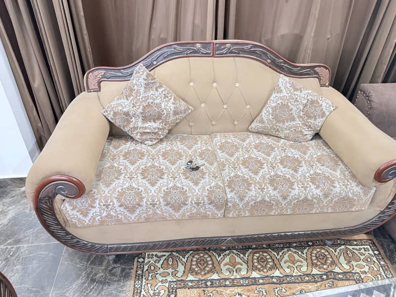 Sofa set available 0