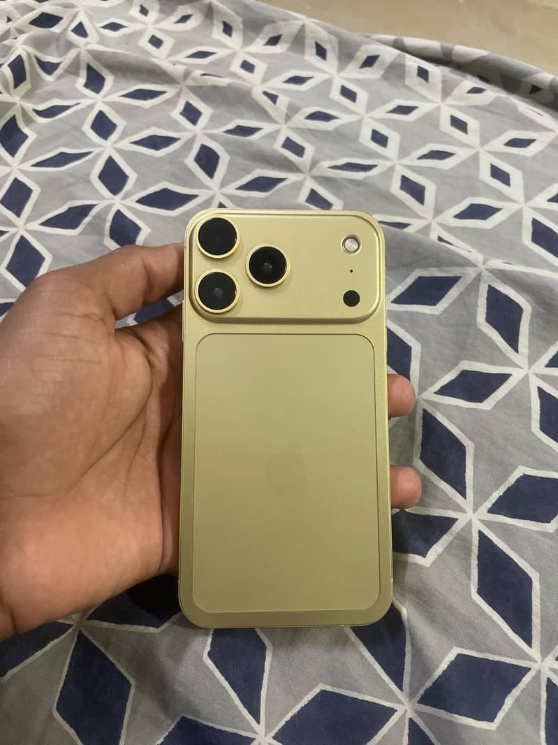 Apple iPhone XR 0