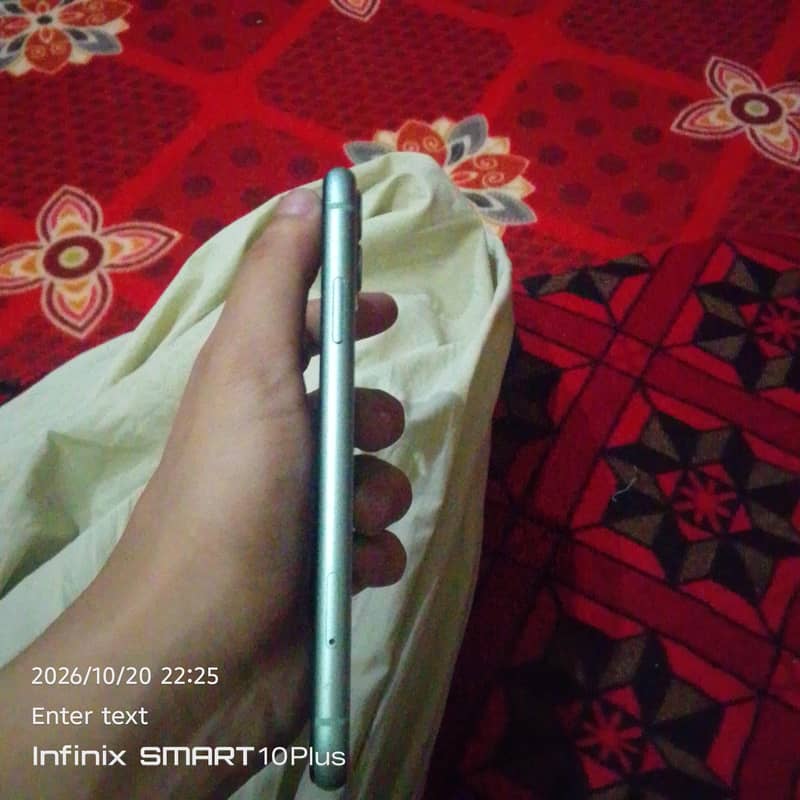 Apple iPhone 11 2