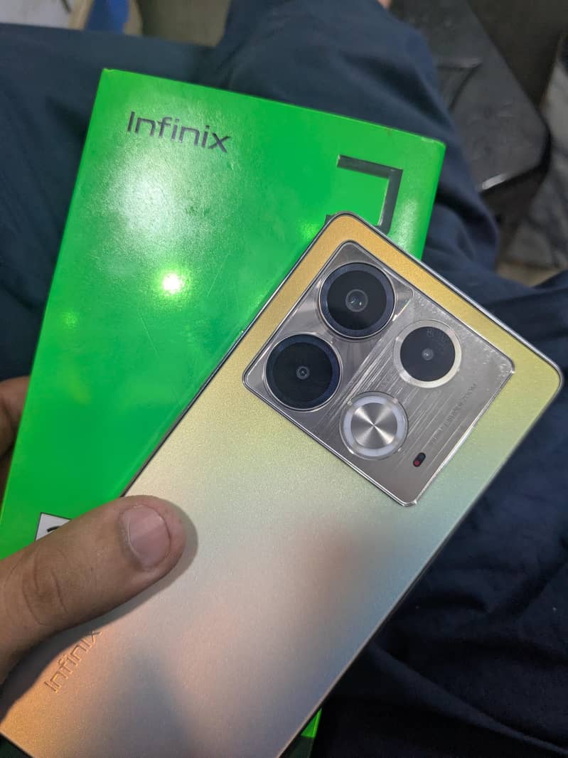 Infinix Note 40 0
