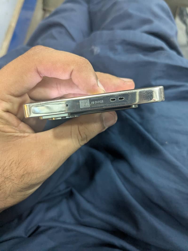 Infinix Note 40 2