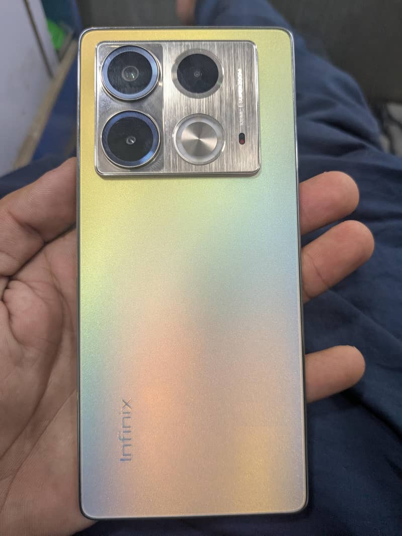 Infinix Note 40 6