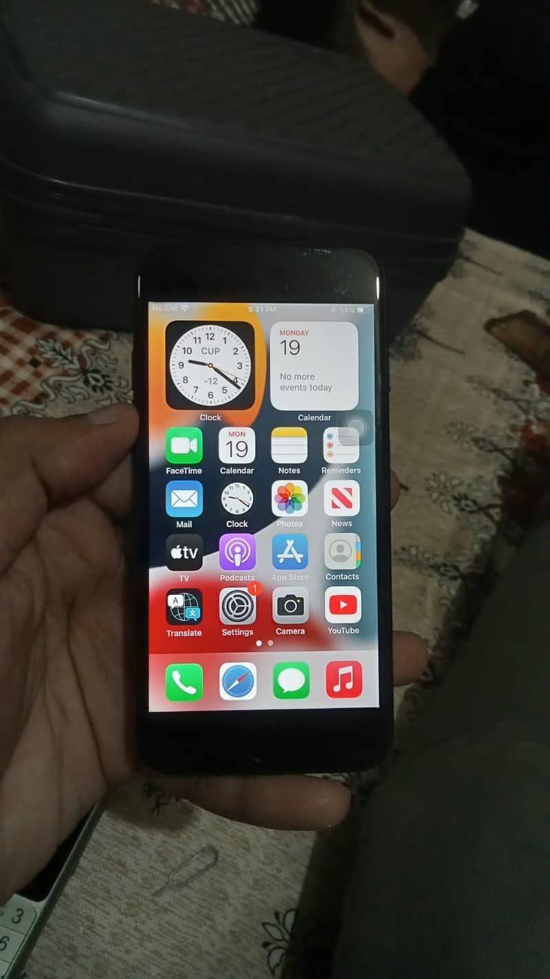 Apple iPhone 7 11