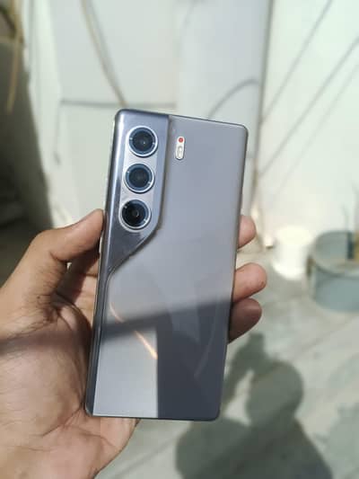 Tecno CAMON 40 Pro