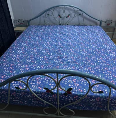 Iron king size Dubble bed with 2 side tables