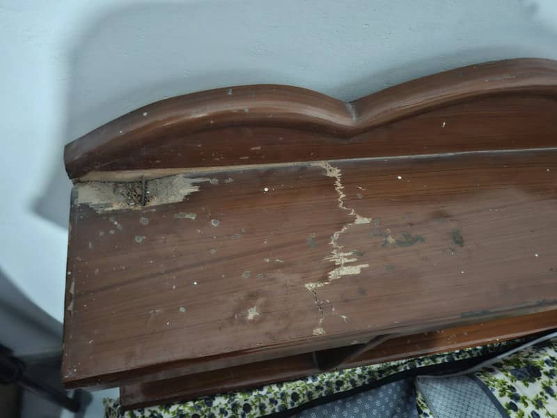 Bed with mattress 4