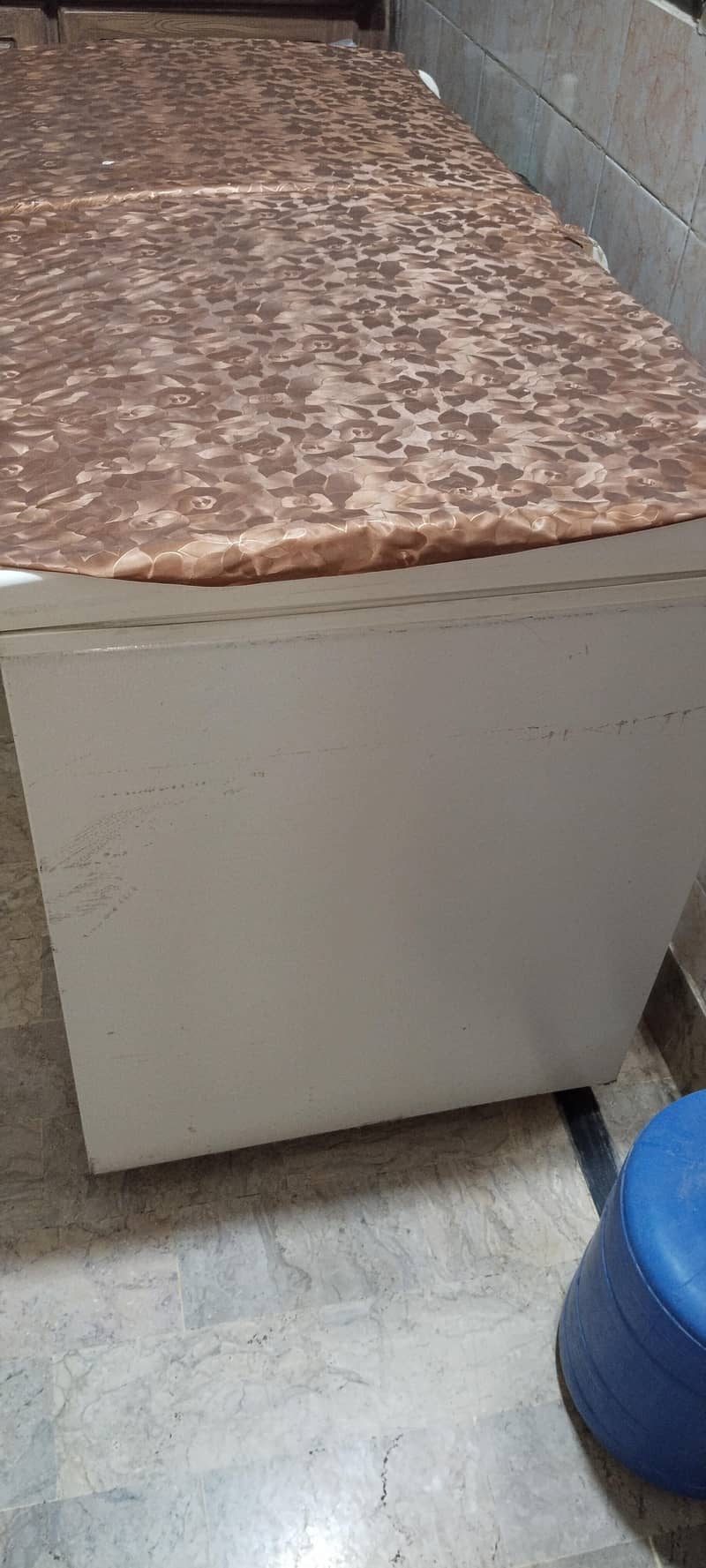 two door waves freezer 1