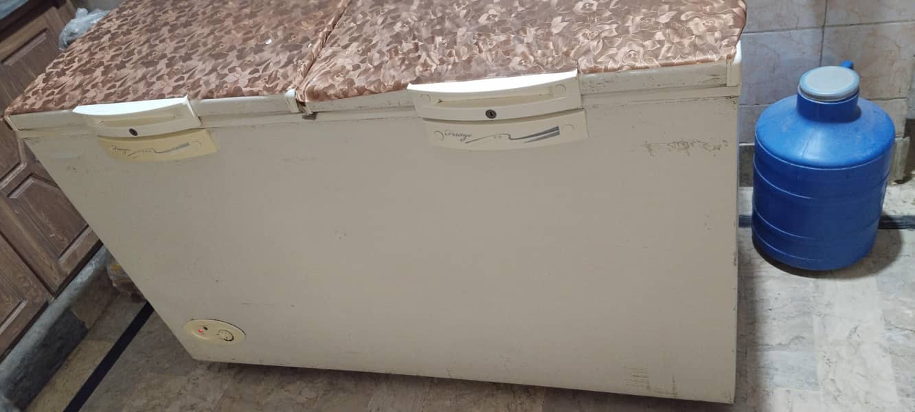 two door waves freezer 6