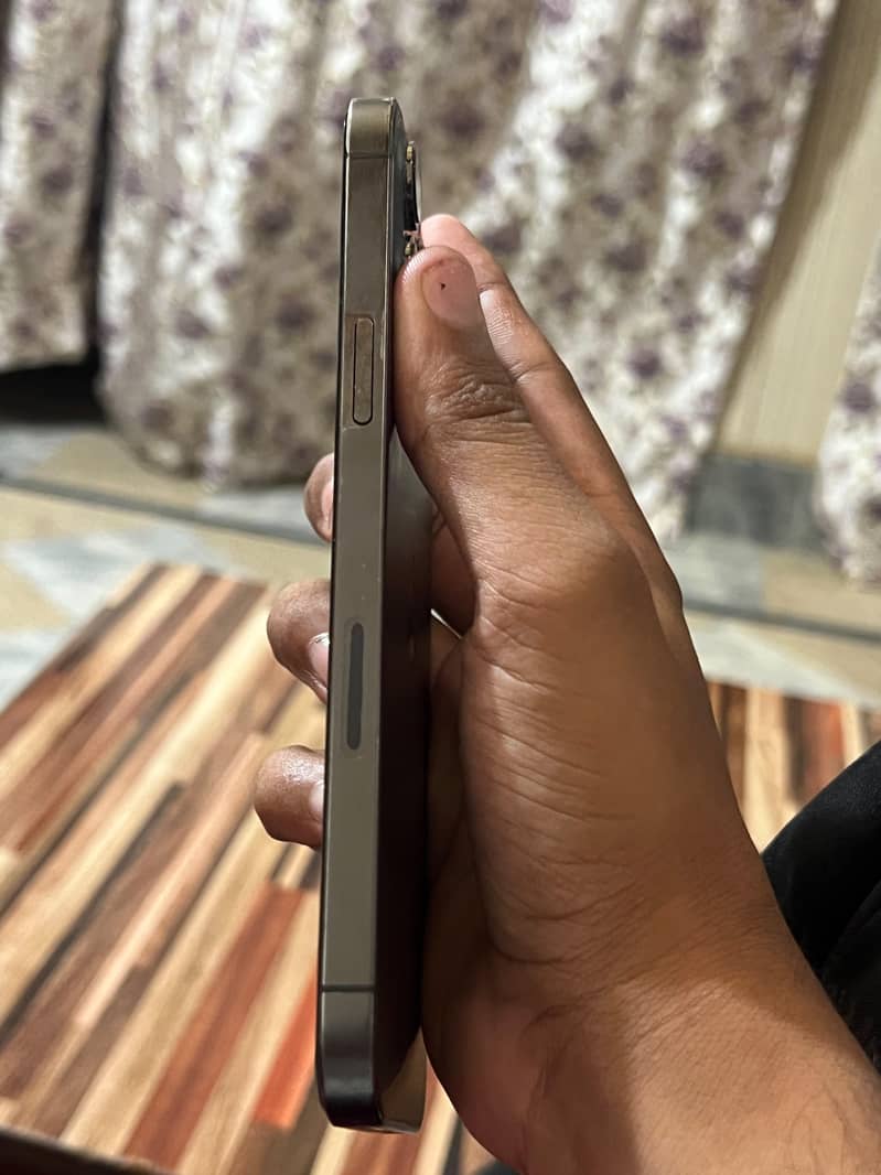 Apple iPhone 12 Pro Max 3