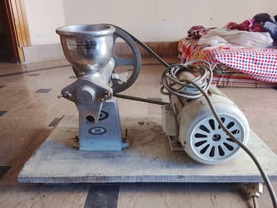 juicer machine in brand new condition