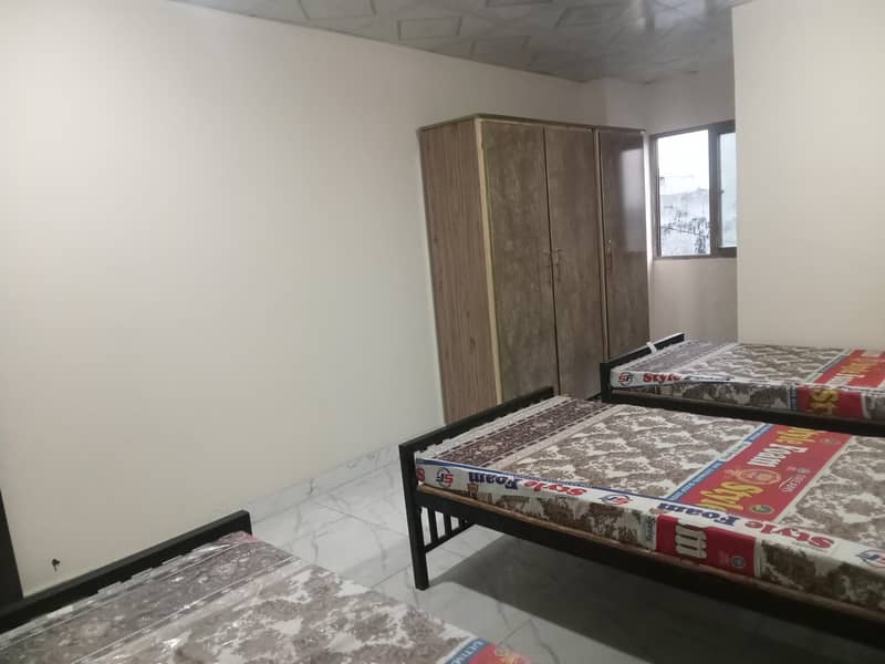 BOYS HOSTEL/SHARING ROOMS AVAILABLE FOR RENT(MUSLIM TOWN WAHDAT ROAD ...