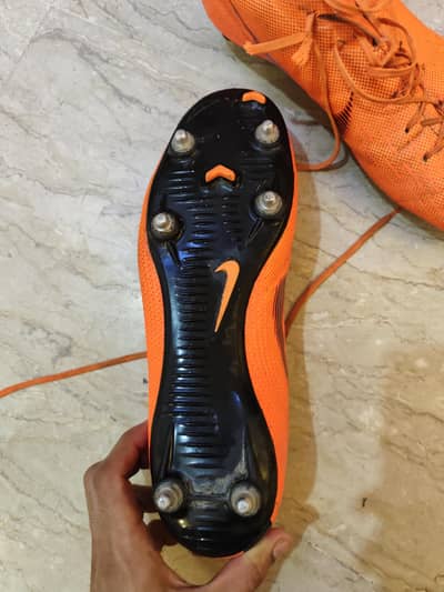 NIKE MERCURIAL FOOTBALL STUDS ORIGINAL-UK 12