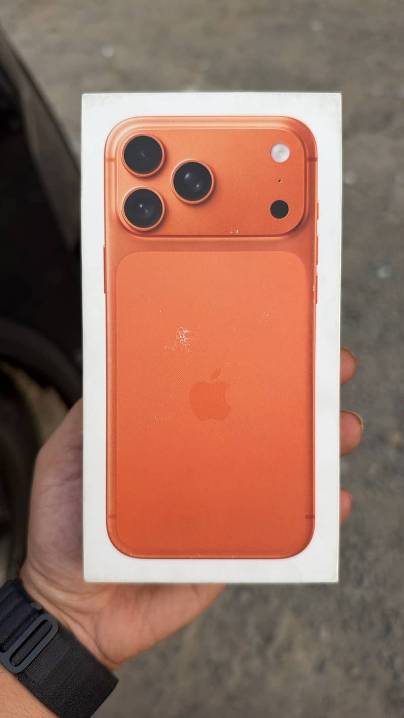 Apple iPhone 17 Pro Max 2