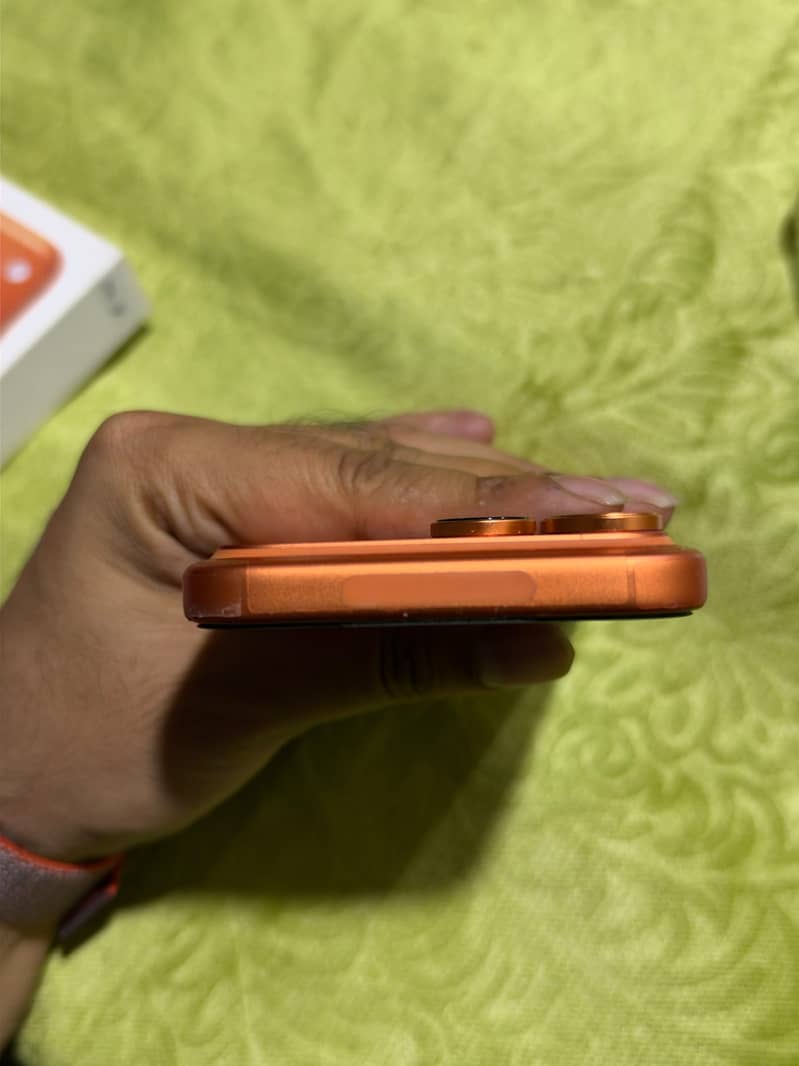 Apple iPhone 17 Pro Max 6