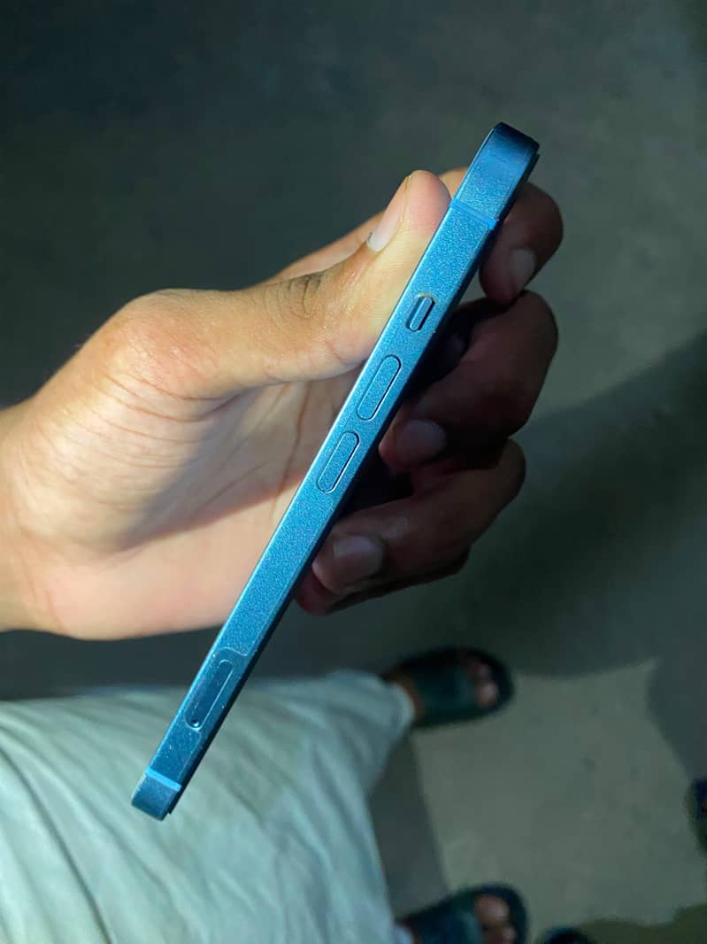 Apple iPhone 14 2