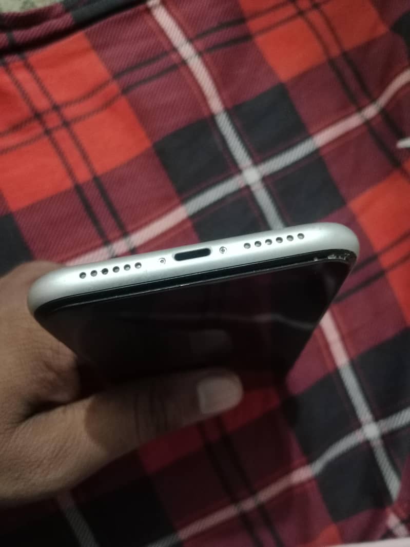 Apple iPhone 11 2